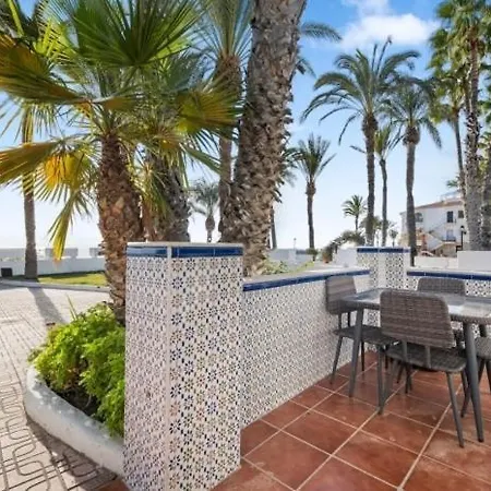 Luxury On The Beachfront *