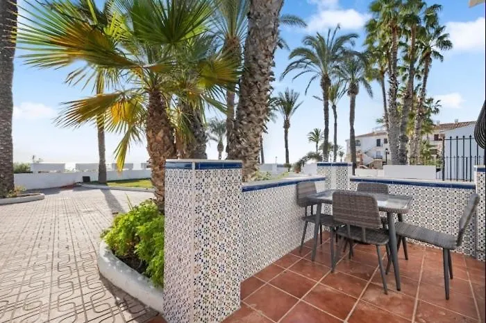 Luxury On The Beachfront *